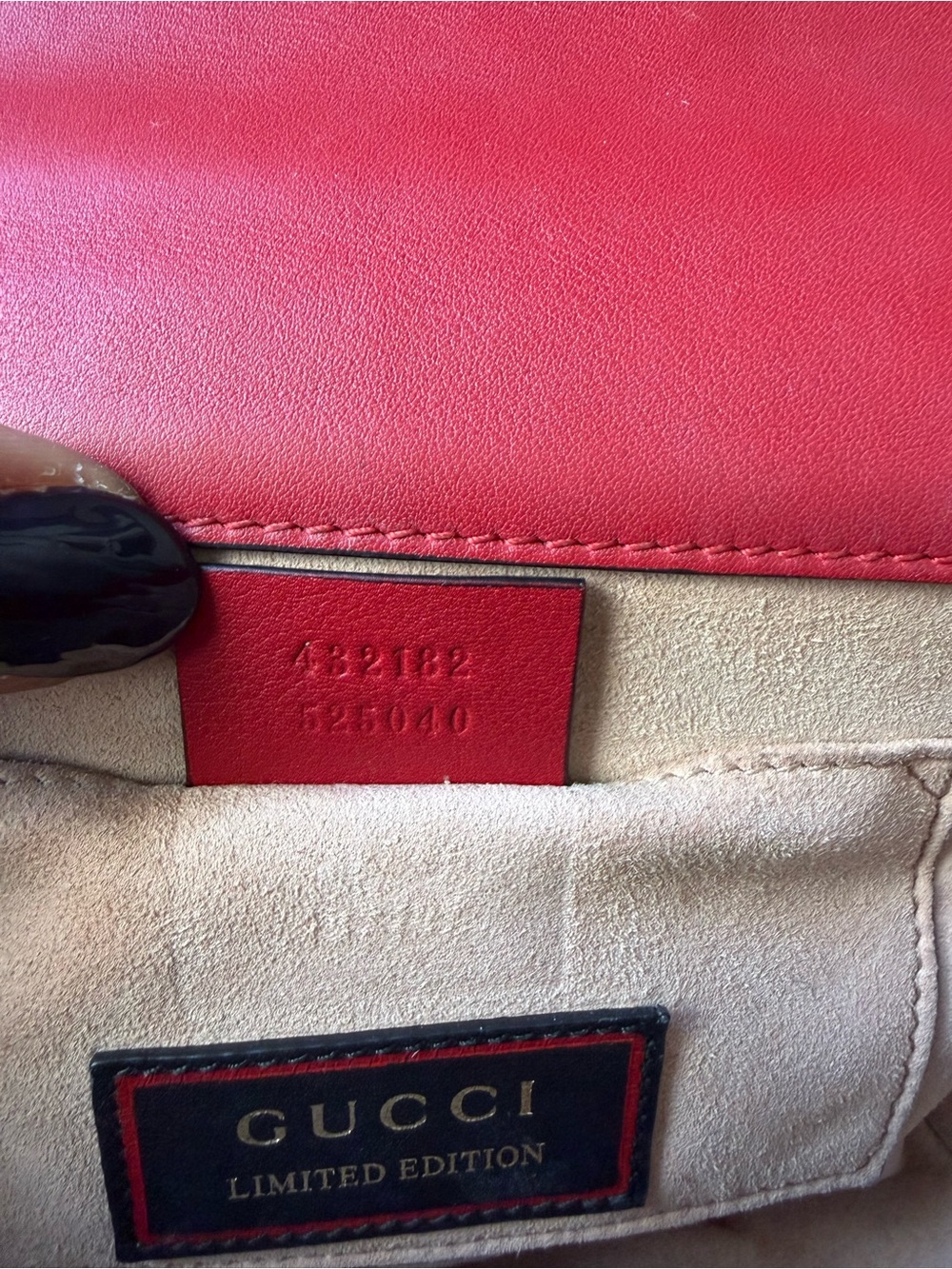 Gucci Red Cowhide Star bag (Limited Edition) - Picture 9 of 15